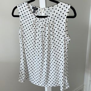 Jones New York Polka-Dot Top, size US M